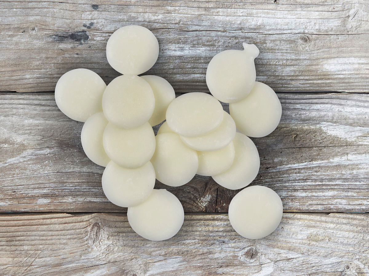 Yoghurt drops training treats for dogs