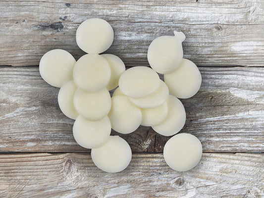 Yoghurt drops training treats for dogs